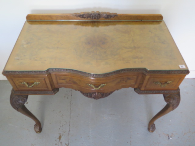 A walnut three drawer serpentine fronted table on acanthus carved cabriole legs, 90cm tall x 114cm x - Image 2 of 4