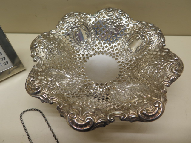 A silver sweetmeat dish, a silver Tiffany calendar, three silver spirit labels and a silver fruit - Image 2 of 7
