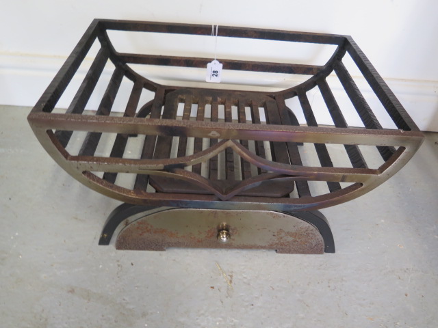 A Chesney cradle iron fire basket, 24cm tall x 46cm x 31cm