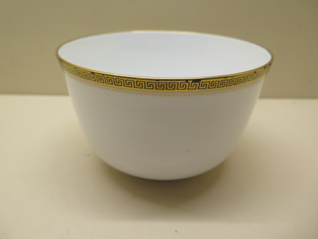 A 19th century Copeland Spode porcelain bowl decorated with a crest and gilded key fret pattern rim, - Image 2 of 6