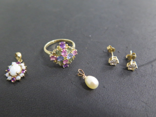 A 9ct gold dress ring, size P, pair of 9ct earrings and two 9ct pendants, total weight approx 7.3