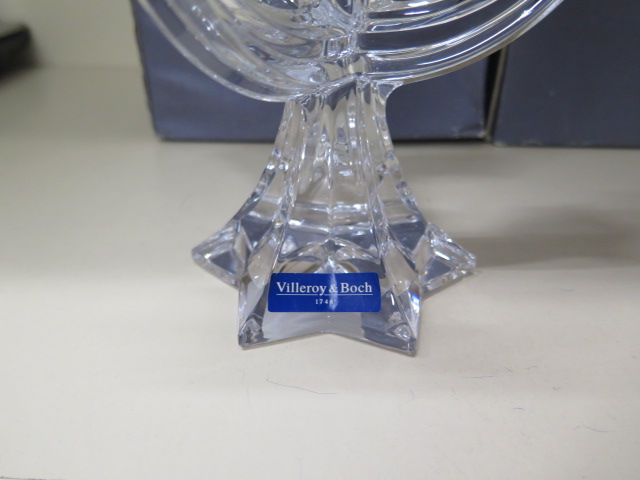 A boxed pair of Villeroy and Boch glass candlabra, 23cm tall, in good condition - Image 3 of 3