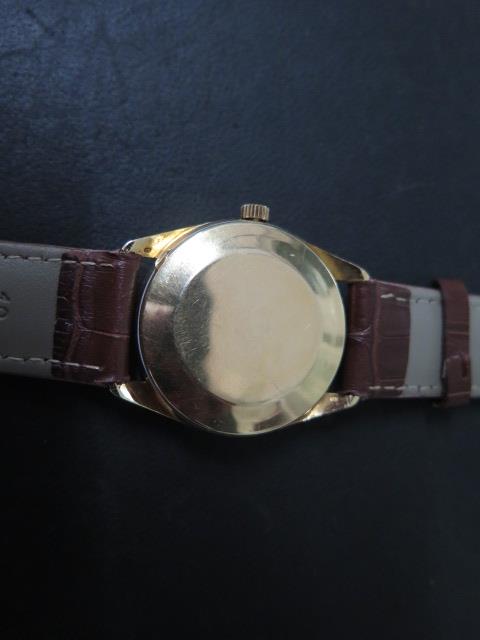 A very good gentleman's vintage 1960's IWC automatic wristwatch with 18ct gold case, brushed satin - Image 4 of 7