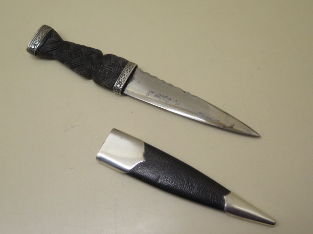 A silver mounted Sgian-Dubh, hallmarked Edinburgh 1949, maker TE Thomas Kerr Ebbutt, total length - Image 5 of 6