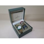 A ladies Gucci bracelet quartz wristwatch with changeable bezel, with box, running with new