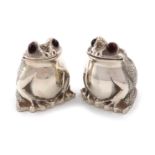 A pair of modern novelty silver frog salt and pepper pots, by R. Comyns, London 1987/88, modelled in