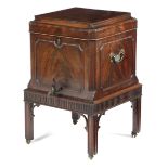 A GEORGE III MAHOGANY CELLARET IN THE MANNER OF THOMAS CHIPPENDALE, C.1770 the hinged top