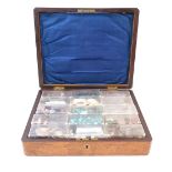 A wooden box containing assorted loose gemstones and hardstones etc.