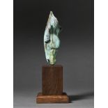 Nic Fiddian-Green (b.1963) equestrian sculptor^ primarily working in bronze and beaten lead. ¦Nic ha