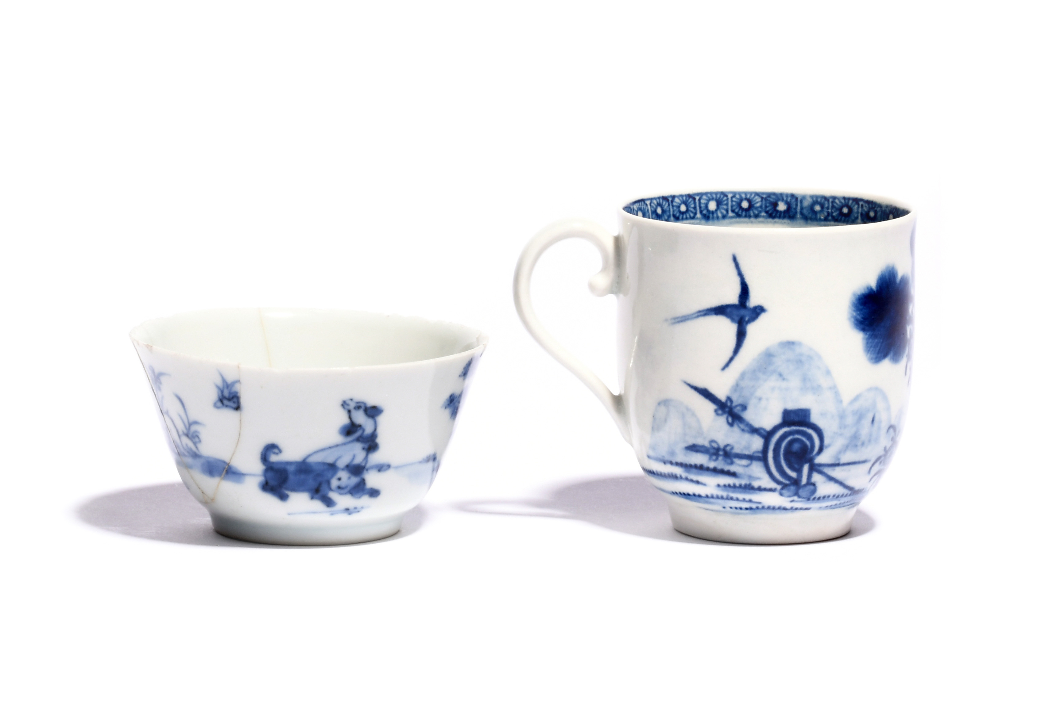 A Worcester blue and white trio c.1770-80, the fluted forms painted with the Gilliflower pattern, - Image 2 of 2