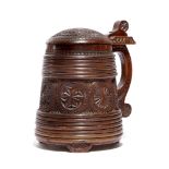 A SCANDINAVIAN CHIP CARVED TANKARD NORWEGIAN OR DANISH, 19TH CENTURY of staved construction with