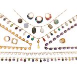 A quantity of jewellery items, including a modern amethyst riviere necklace, the slightly