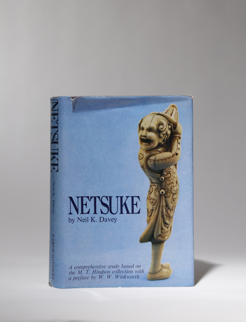 LITERATURE NEIL DAVEY, NETSUKE, A COMPREHENSIVE STUDY BASED ON THE M.T. HINDSON COLLECTION WITH A