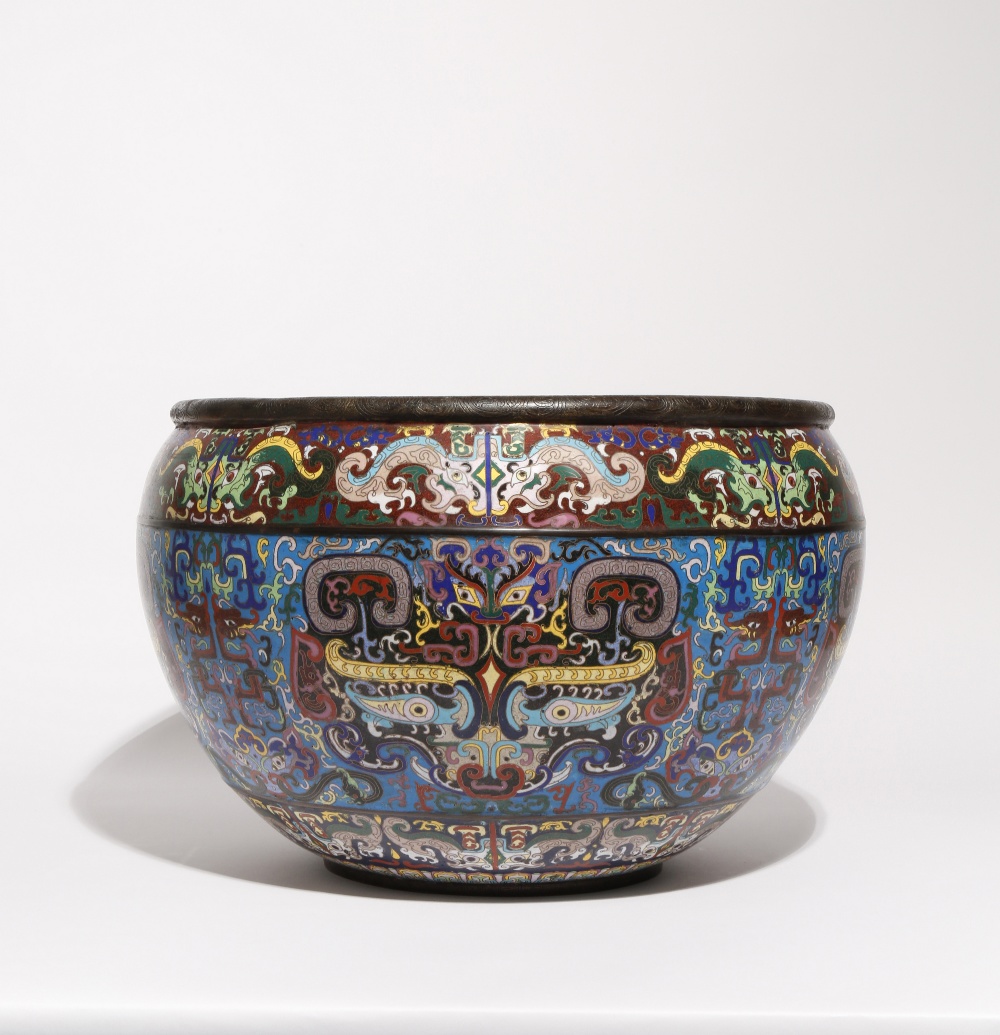 A LARGE CHINESE CLOISONNE JARDINIERE 20TH CENTURY Brightly decorated to the exterior with four large