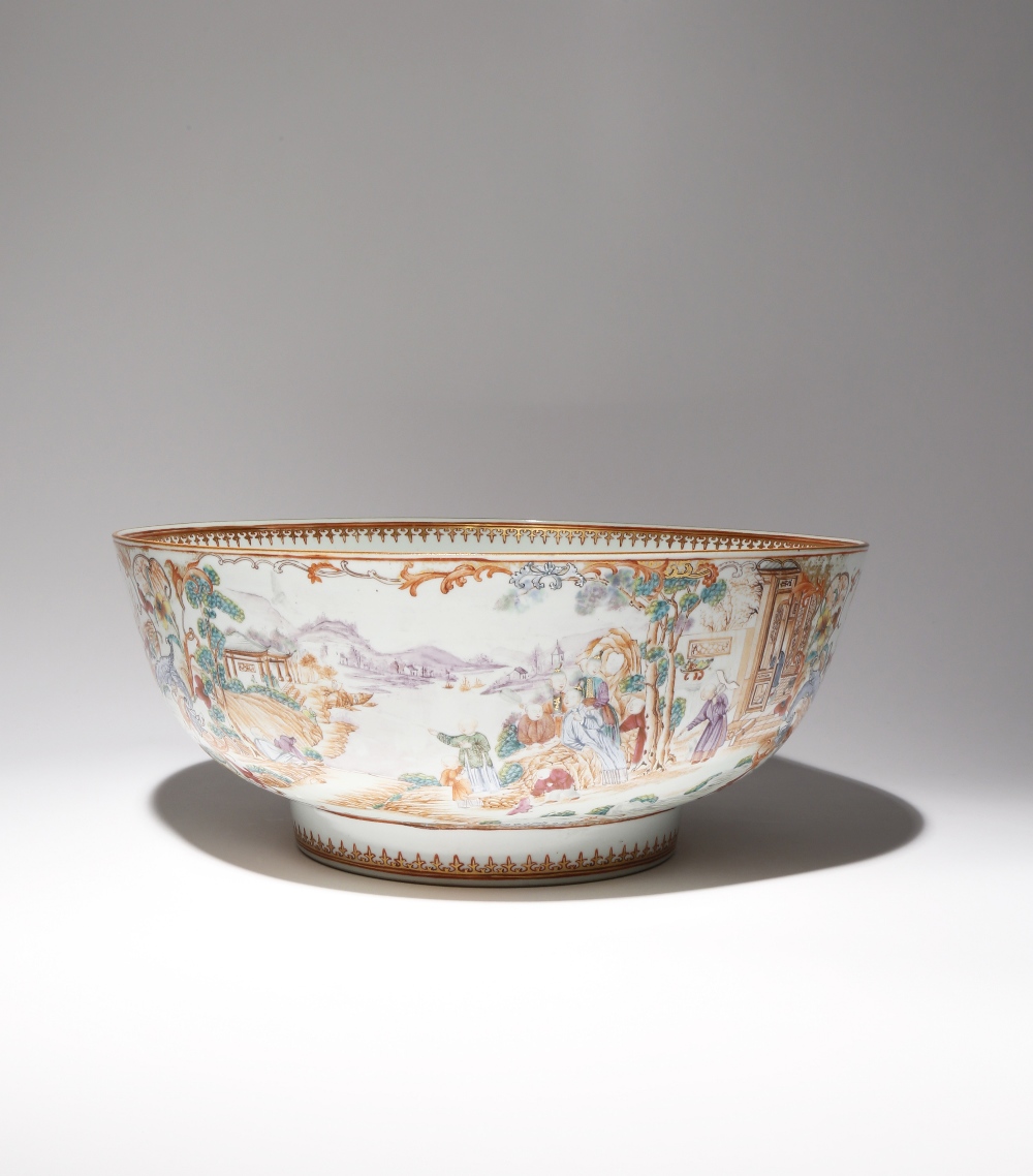 A CHINESE MANDARIN PALETTE PUNCH BOWL QIANLONG 1736-95 Painted to the exterior in enamels and gilt