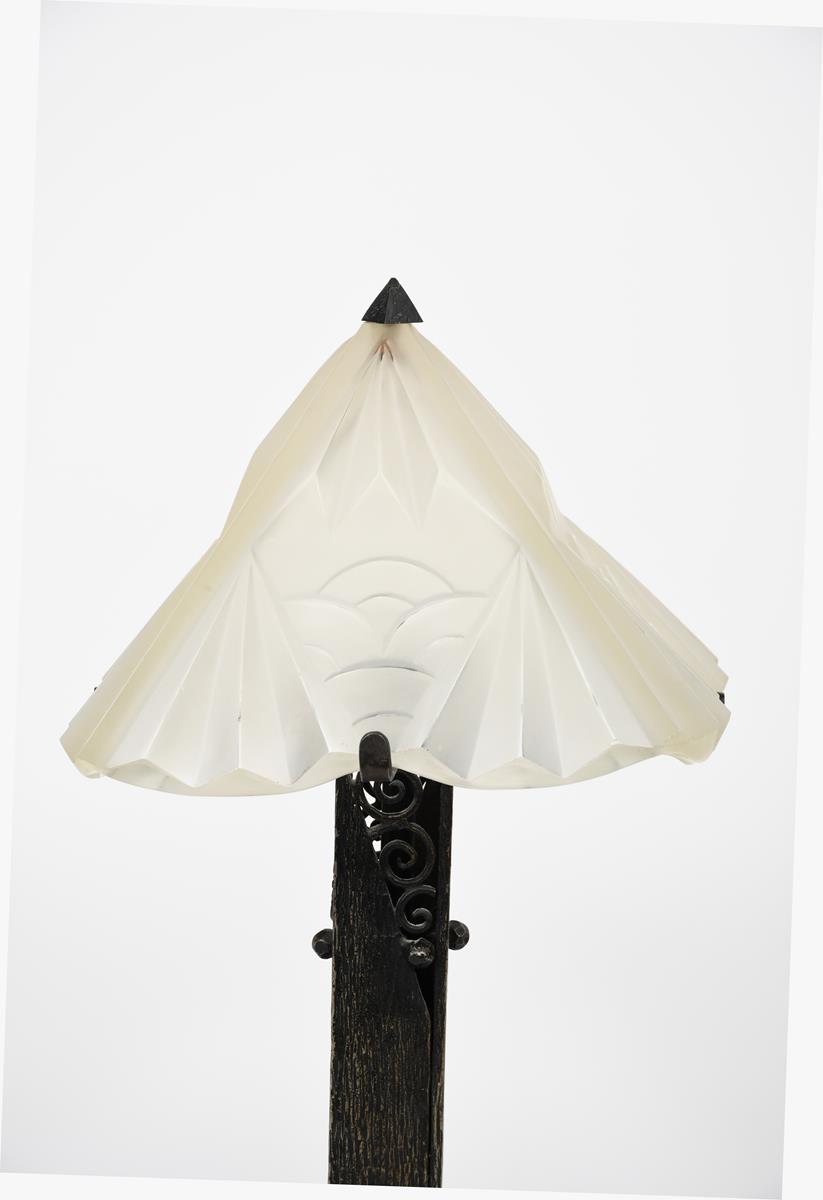 An Art Deco patinated wrought iron table lamp with Degue frosted glass shade in the manner of - Image 2 of 3