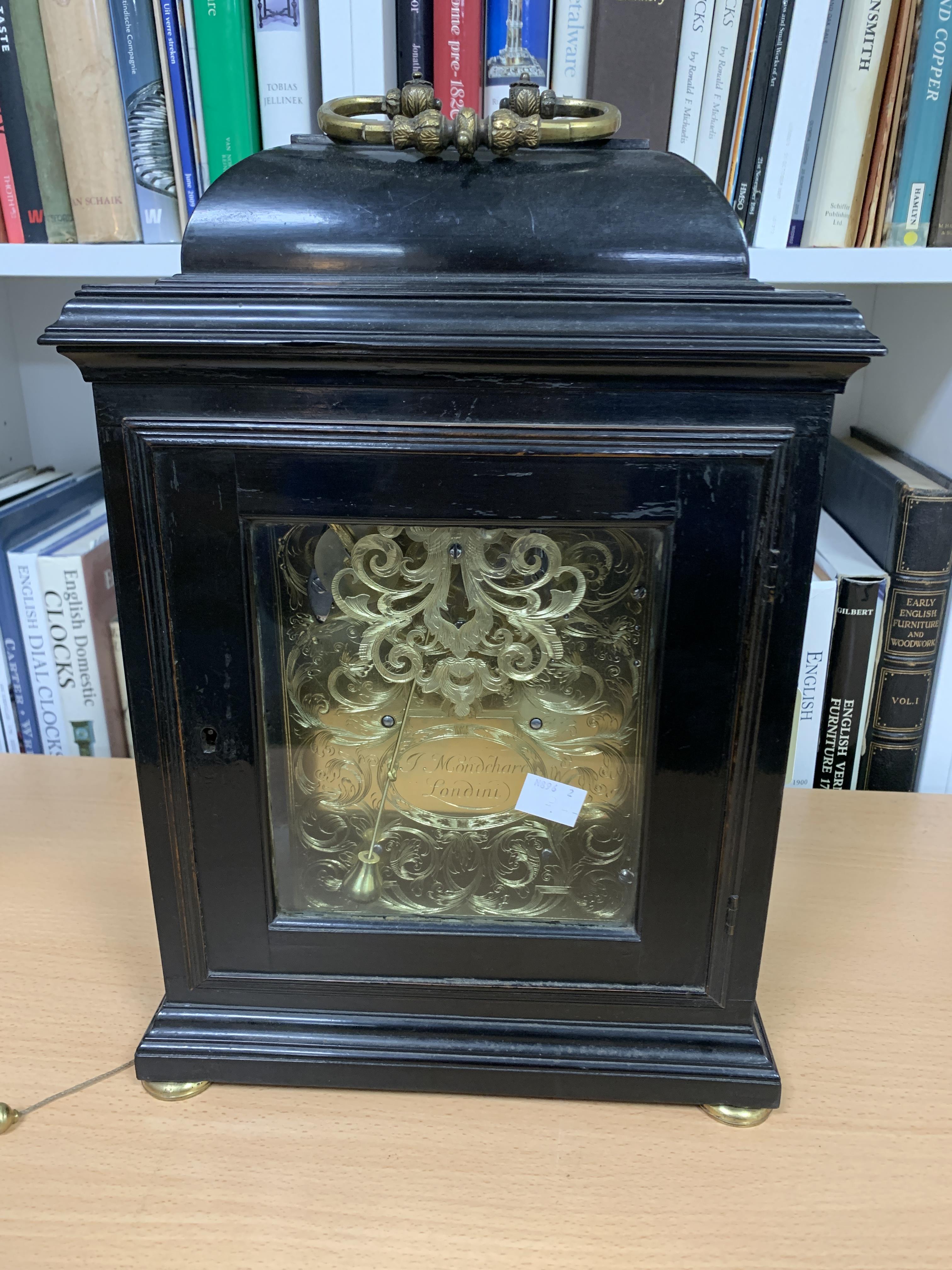 A QUEEN ANNE EBONISED BRACKET CLOCK BY JOANNES MONDEHARE LONDON, LATE 17TH / EARLY 18TH CENTURY - Image 11 of 14