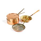 A COLLECTION OF COPPER AND BRASS WARE EARLY 19TH CENTURY AND LATER including: a copper skillet and a