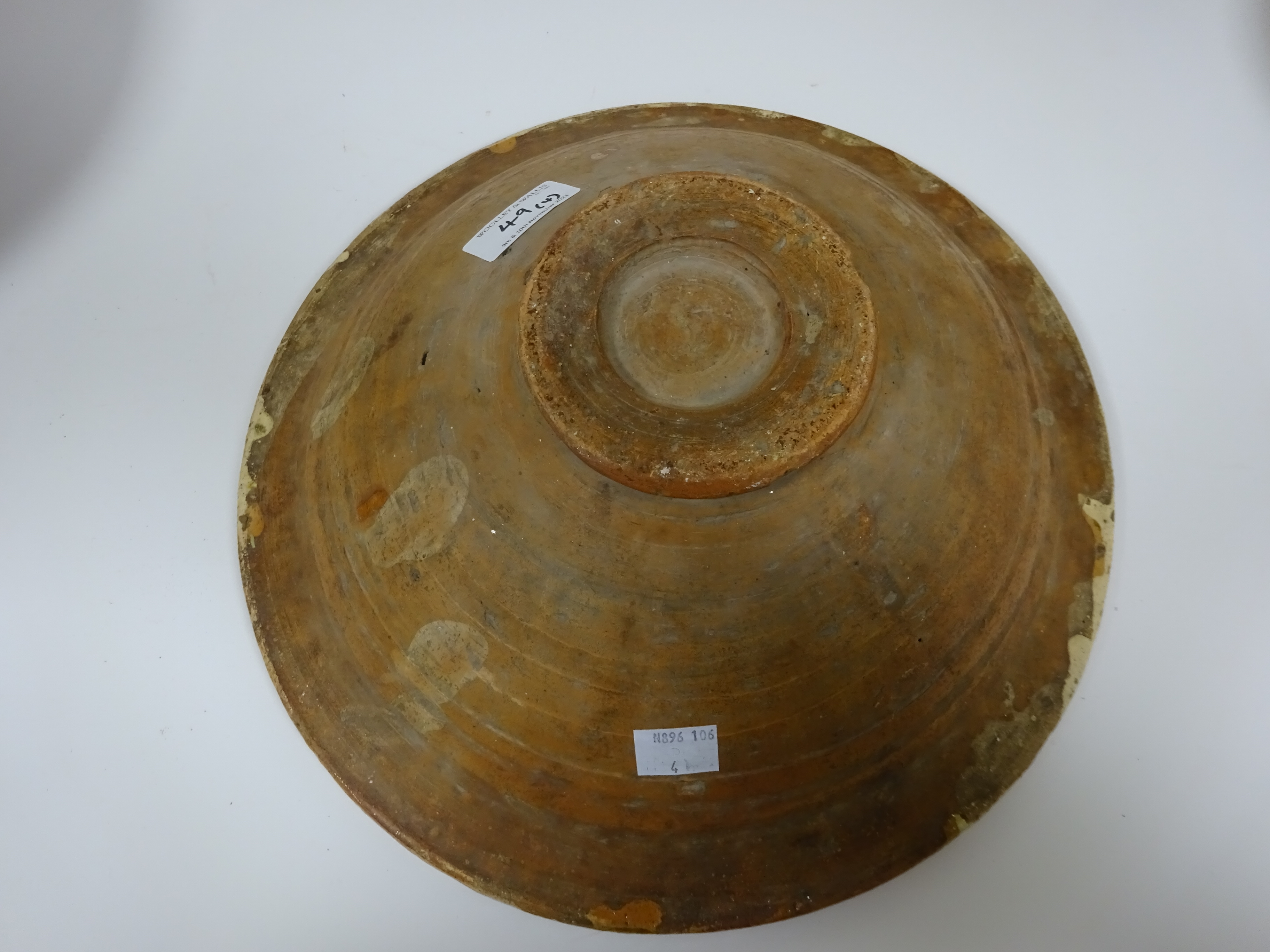 THREE SPANISH TIN-GLAZED POTTERY BOWLS 19TH / 20TH CENTURY each painted with flowers and a smaller - Image 10 of 13