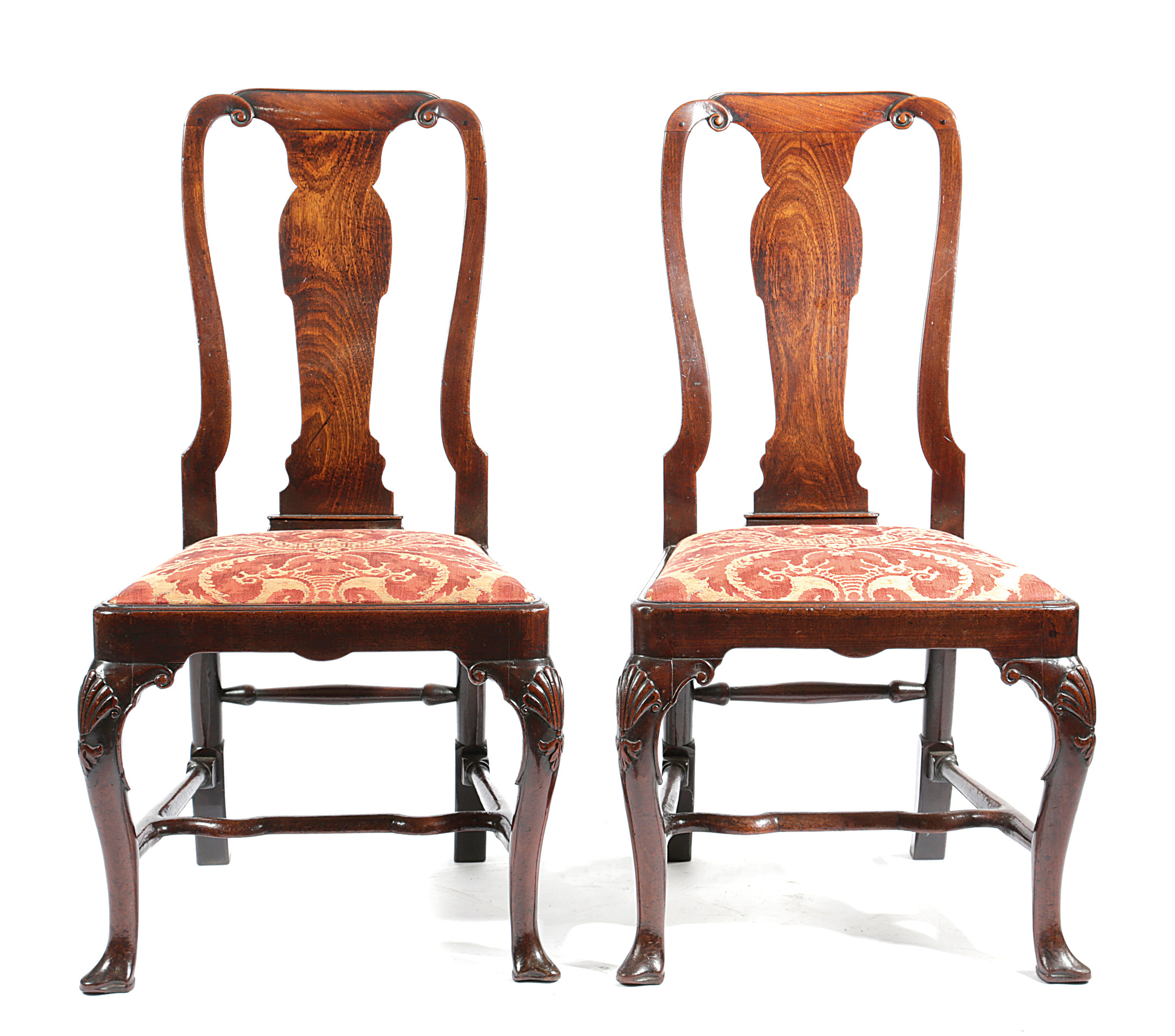 A PAIR OF GEORGE II MAHOGANY SIDE CHAIRS C.1740 each with a vase shaped solid splat back above a