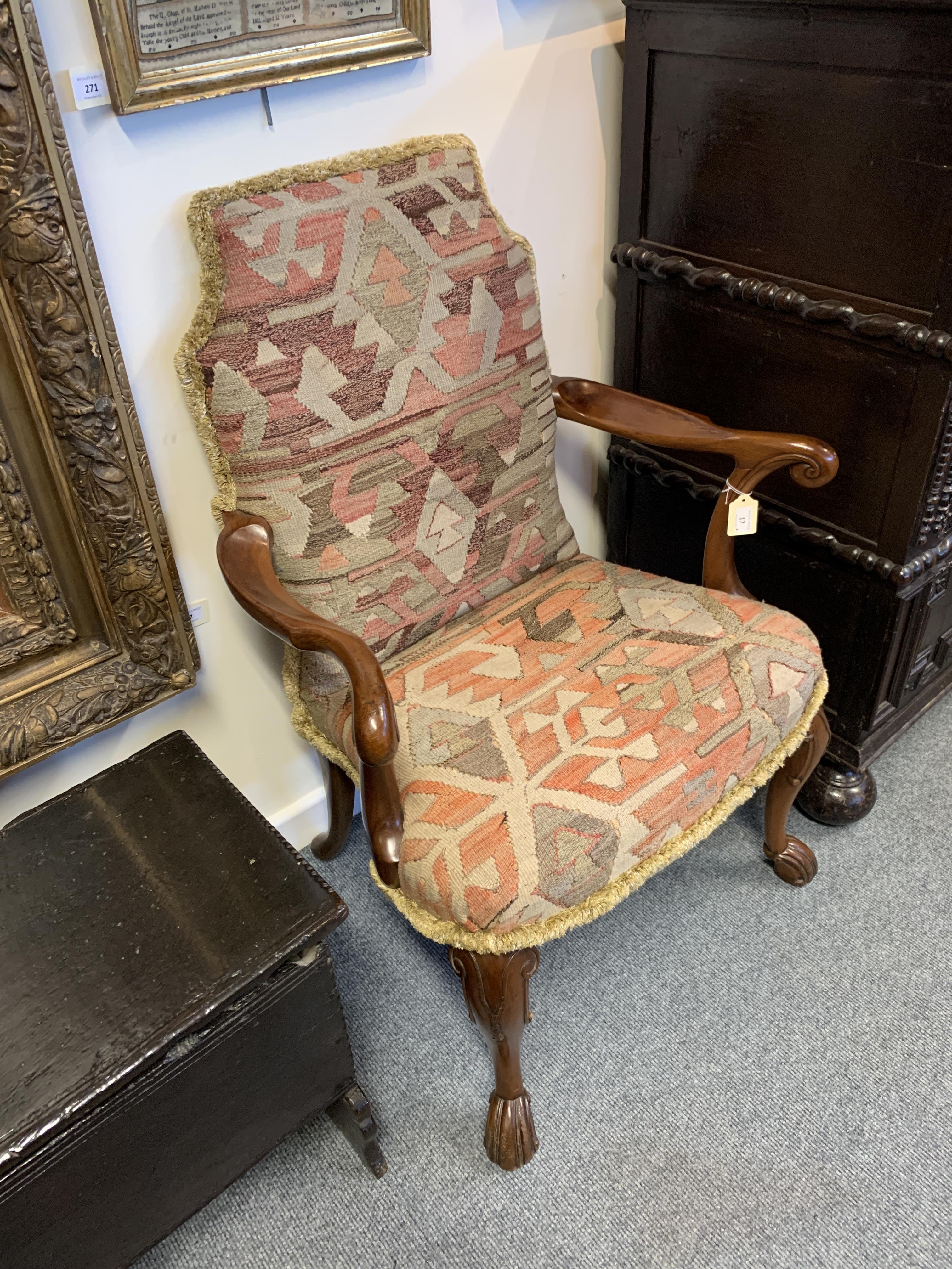 A PAIR OF YEW ARMCHAIRS IN GEORGE II STYLE POSSIBLY IRISH, LATE 19TH / EARLY 20TH CENTURY each - Image 6 of 12