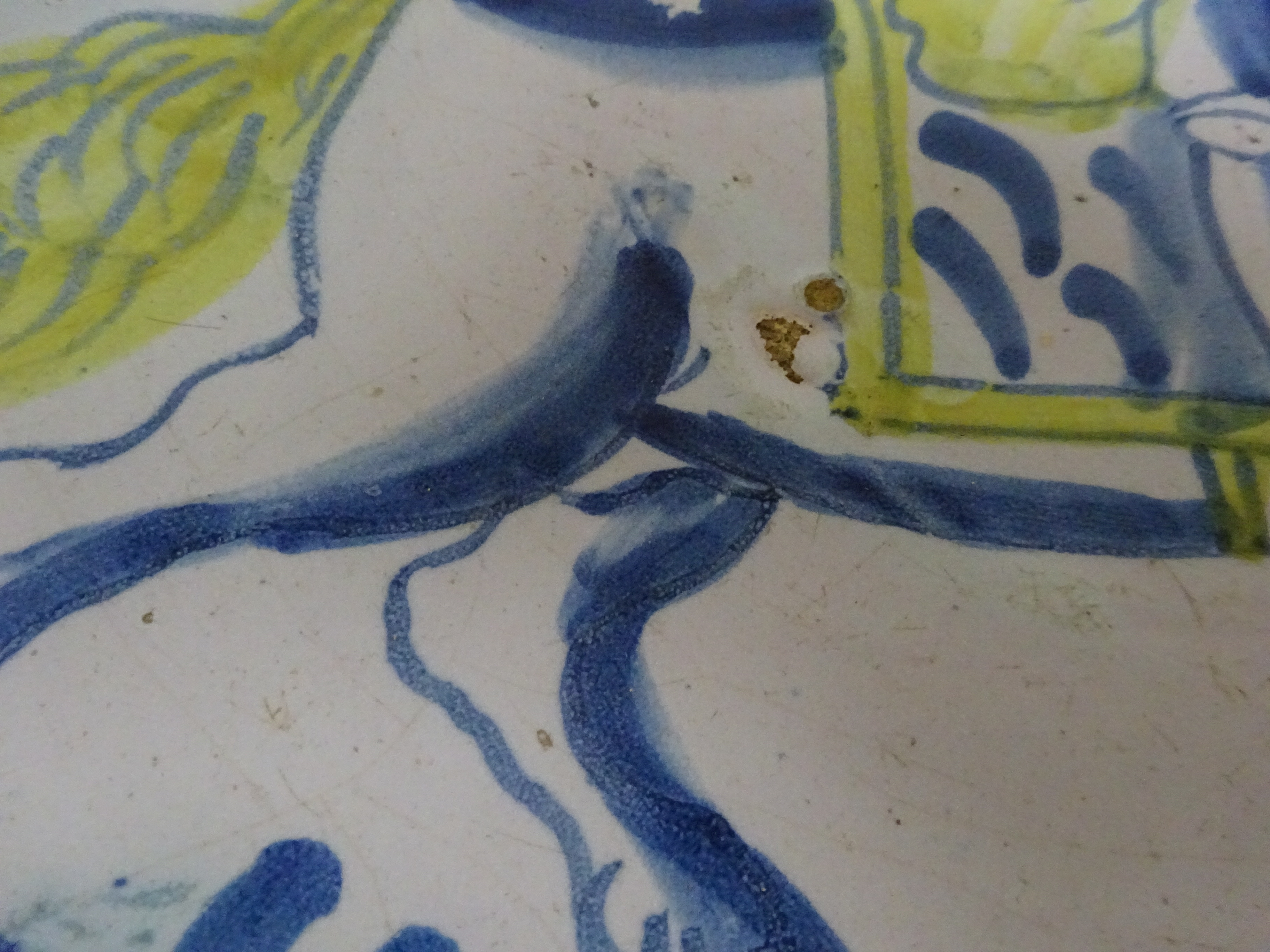 A DELFTWARE POTTERY EQUESTRIAN CHARGER PROBABLY LONDON, C.1700 painted in blue, green and yellow - Image 17 of 21