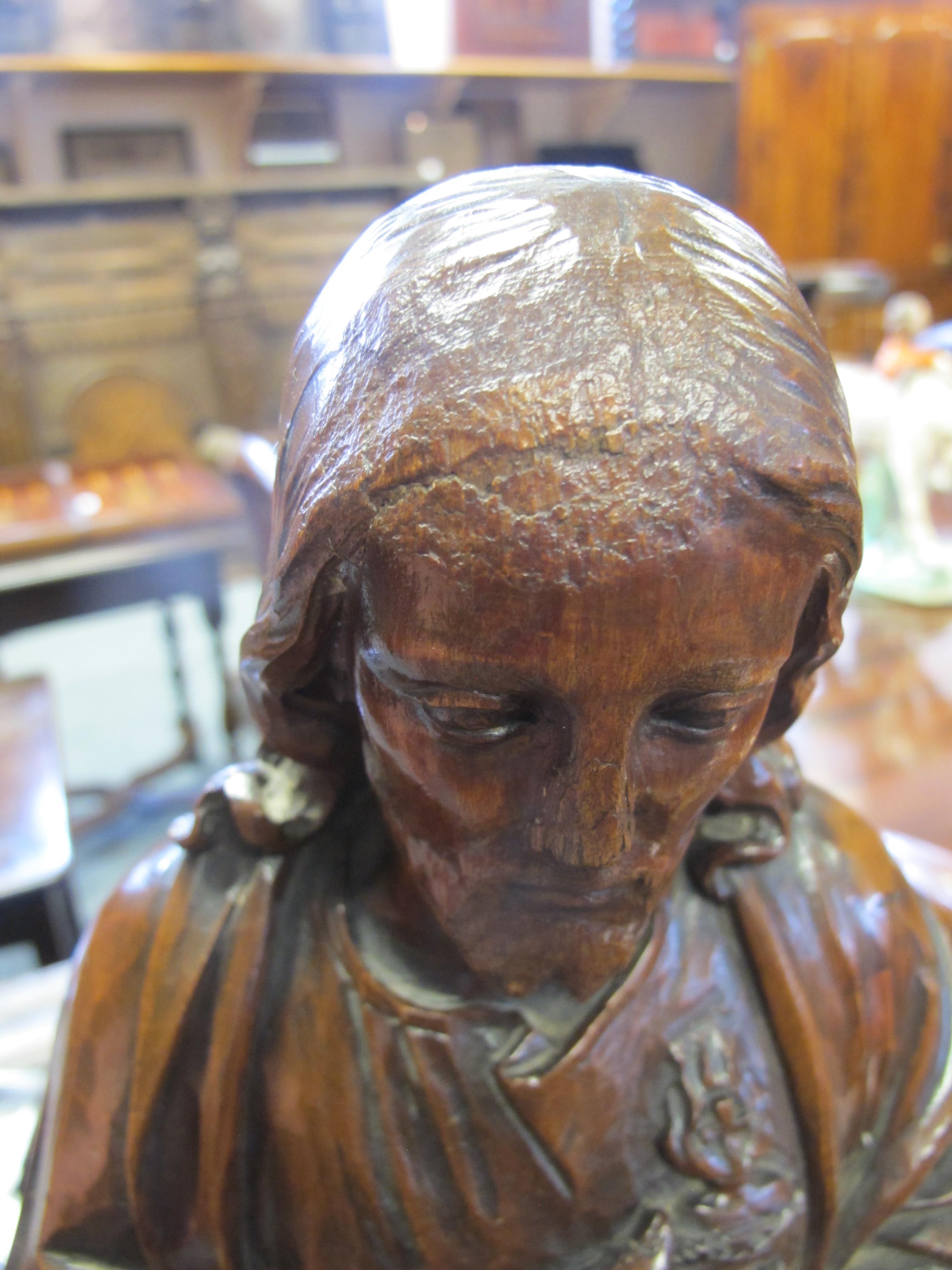 A CARVED LIMEWOOD FIGURE OF JESUS CHRIST POSSIBLY GERMAN, 18TH CENTURY depicted robed with his - Image 7 of 15