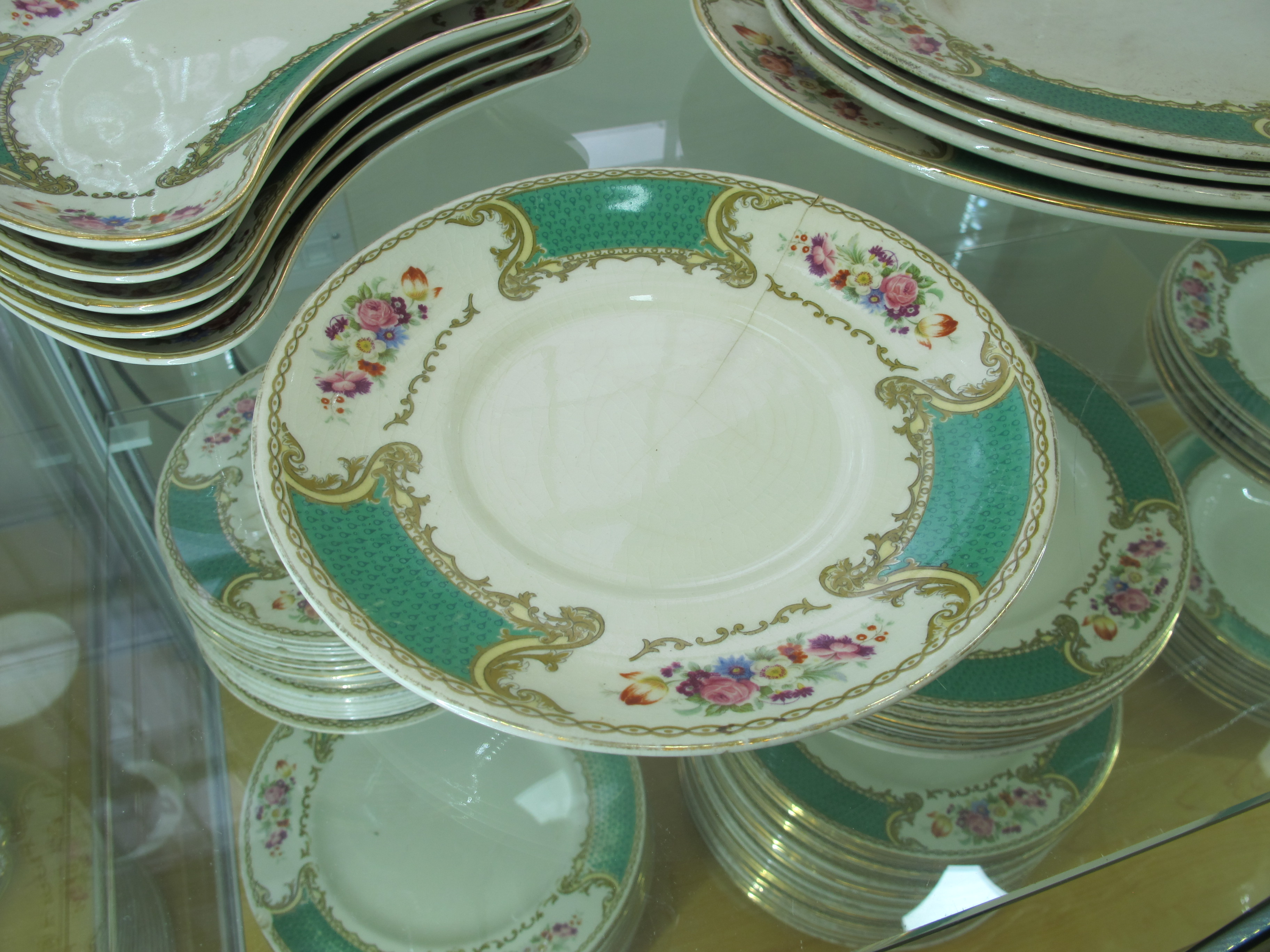 A MYOTT'S HARLEQUIN PART DINNER SERVICE FIRST HALF 20TH CENTURY the majority with the 'Bouquet' - Image 2 of 23