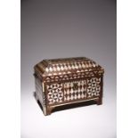 AN OTTOMAN TORTOISESHELL AND MOTHER OF PEARL INLAID CASKET 19TH CENTURY Of rectangular form on