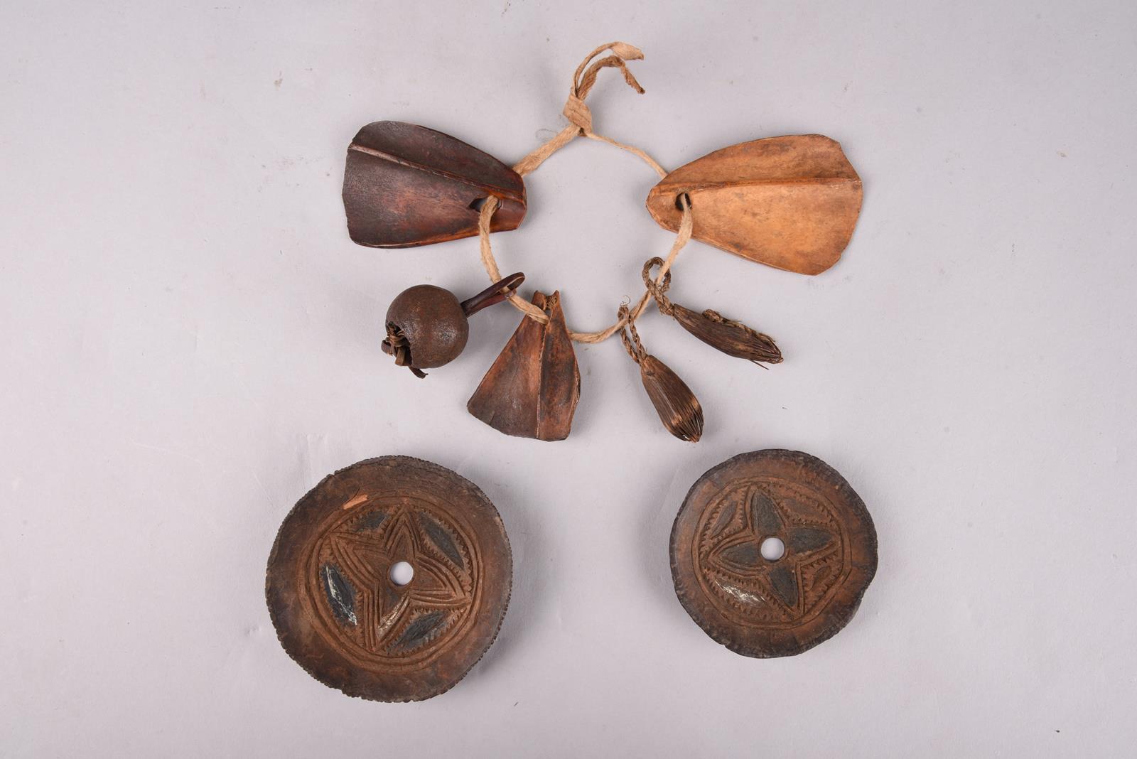 An Eastern Highlands dog collar rattle Kukukuku people, Papua New Guinea bird breast bones, seed - Image 2 of 3