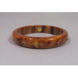 Mark Davis designer Bakelite bangle mounted with citrines in 18ct bezel settings, stamped 'Mark