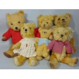 5 vintage teddy bears with golden fur, all with stitched noses, glass eyes and jointed bodies and