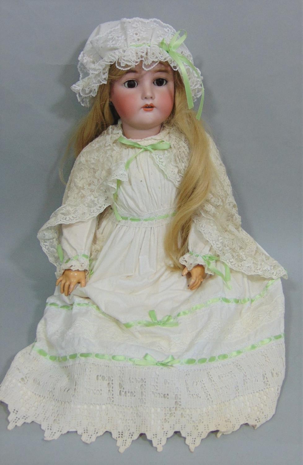 Early 20th century doll with socket bisque head by Simon & Halbig for Kammer & Rheinhardt, with