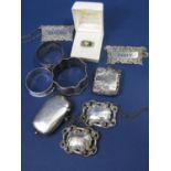 A mixed collection of silver and silver plate to include two silver napkin rings and a further