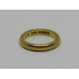 22ct wedding ring, size J, 5.1g