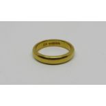 22ct wedding ring, size L, 5.9g