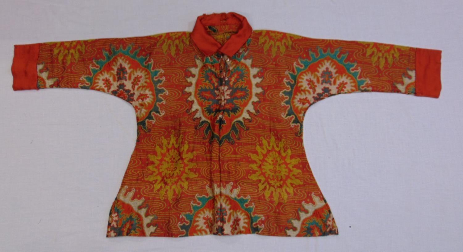 Early 20th century oriental hand stitched kimono type peasant robe in printed cotton with - Image 2 of 7