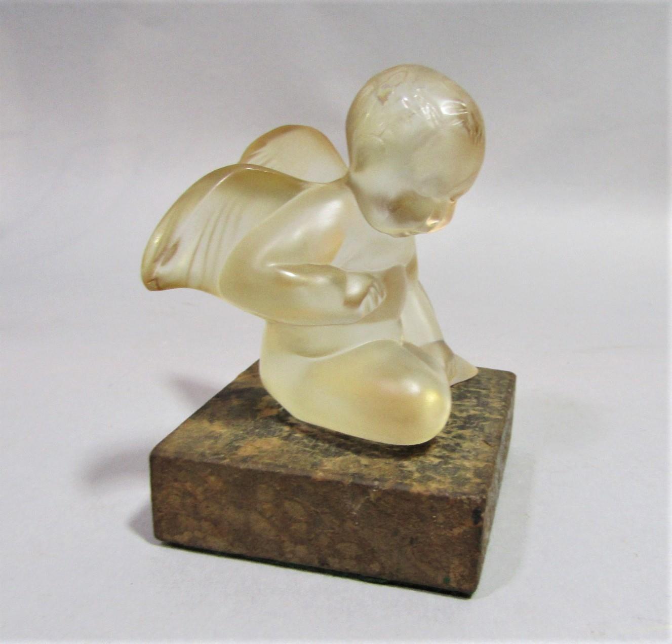 Early 20th century Lalique study of a seated putti/cherub, 8 cm high - Image 2 of 4