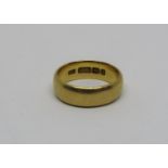22ct wedding ring, size H/I, 5.5g