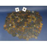 Quantity of unsorted 18th, 19th and 20th century bronze coinage, English and European over 32oz