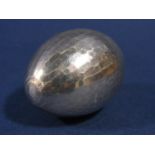1990s planished solid silver egg, maker Mappin & Webb, London 1991, 5cm high, 13.5oz approx