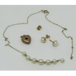 Group of yellow metal jewellery comprising a 9ct pearl necklace, pair of UnoAErre pearl stud