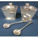 Good quality cased pair of silver mustards, with shell thumb piece, canted corners and engraved