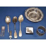 Mixed silver to include bon-bon dish with pierced sides, three spoons (af), a white metal paperclip,