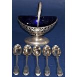 Edwardian silver pierced sweet meat basket with hinged handle and pierced borders, maker George