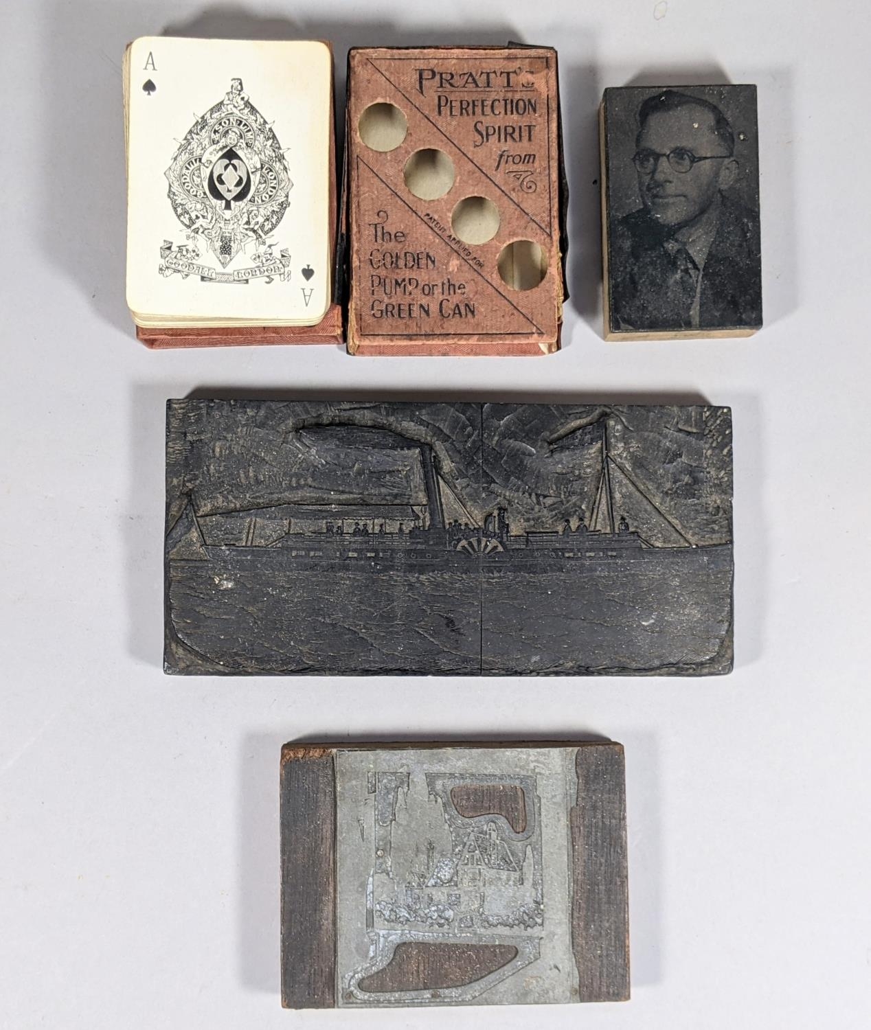 Miscellaneous effects including a cased set of Pratts Perfection Spirit playing cards, a number of - Image 4 of 8