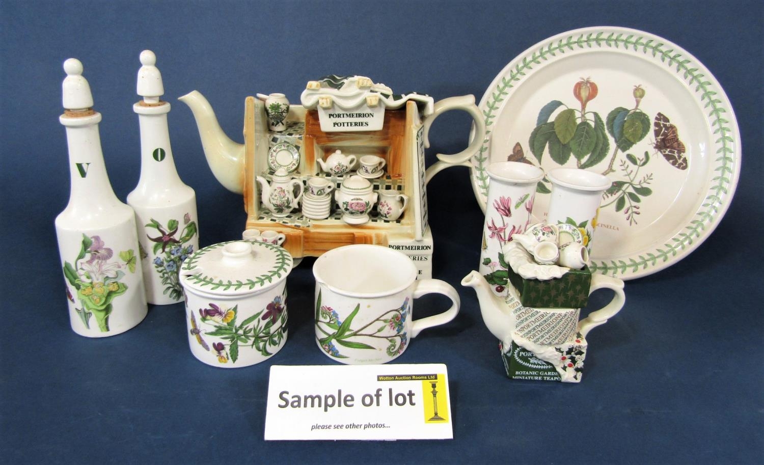 A quantity of Portmeirion potterywares including five novelty teapots, botanic garden patternwares