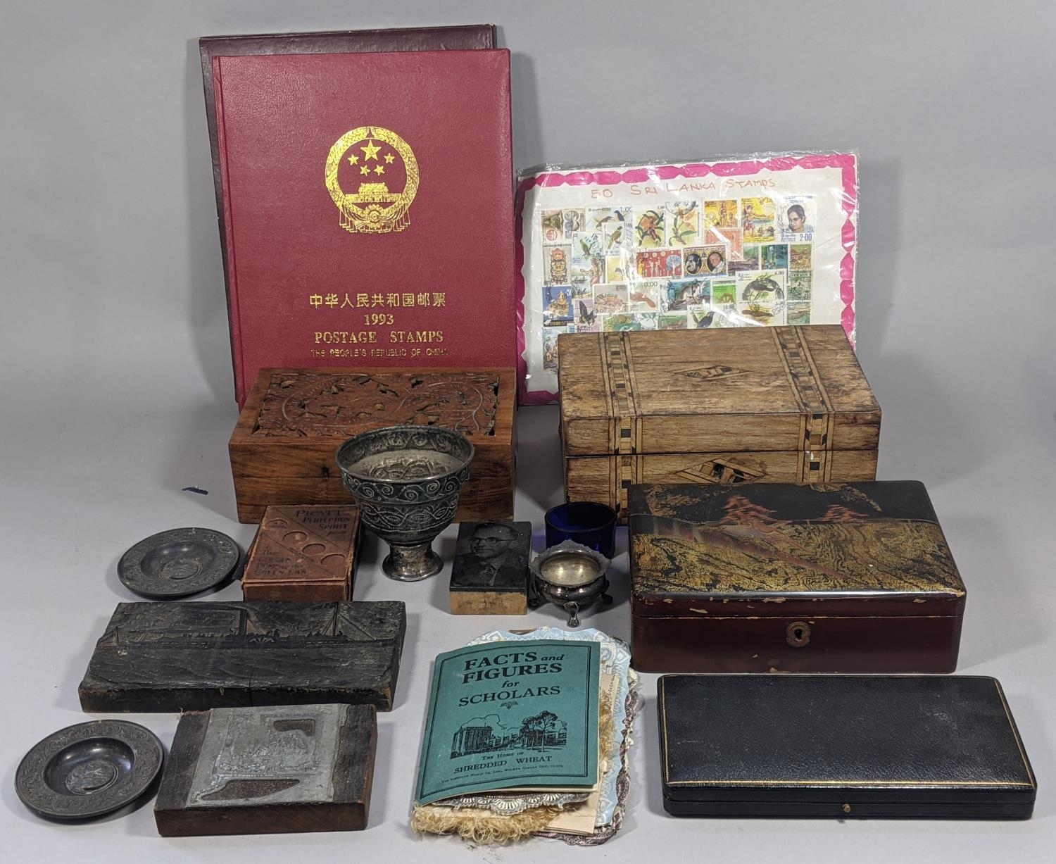 Miscellaneous effects including a cased set of Pratts Perfection Spirit playing cards, a number of