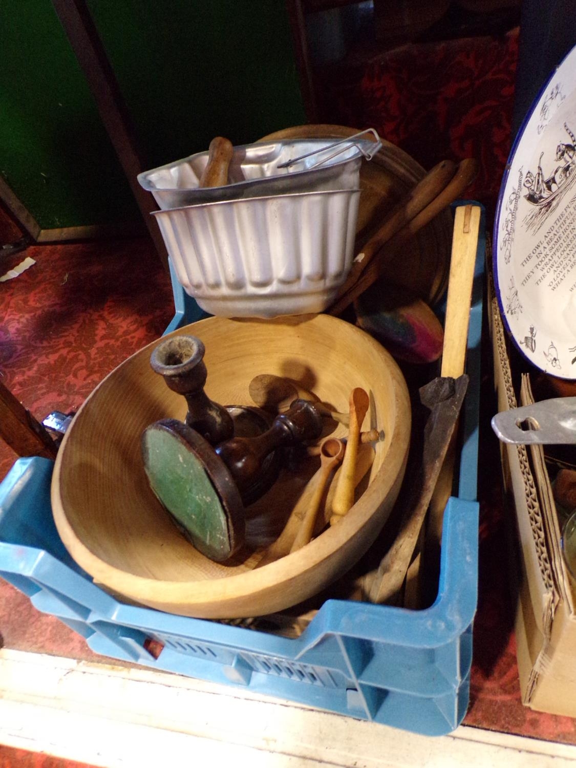 A collection of various vintage kitchenalia comprising marble boards, wooden rolling pins, enamel - Image 3 of 4