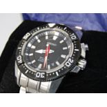 Vintage gent's stainless steel Seiko Sportura Kinetic Divers 200m wristwatch, the textured black